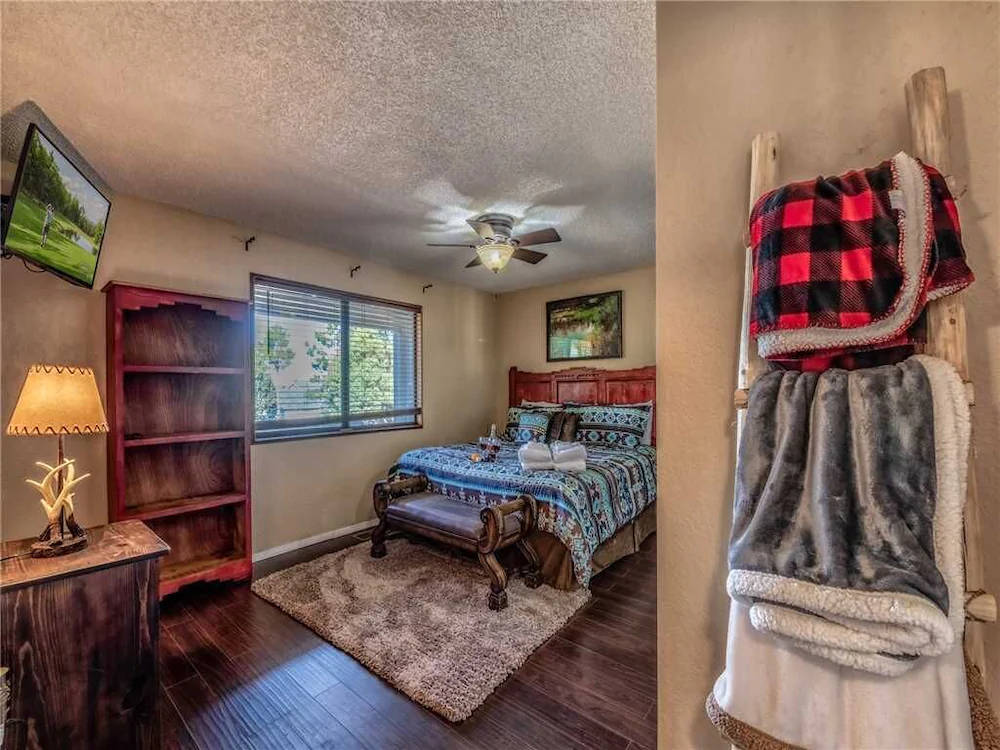 Naylor Mountain Retreat
