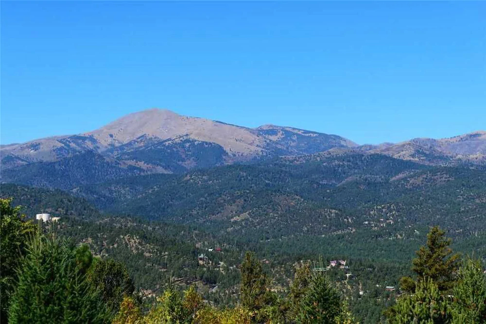 Naylor Mountain Retreat