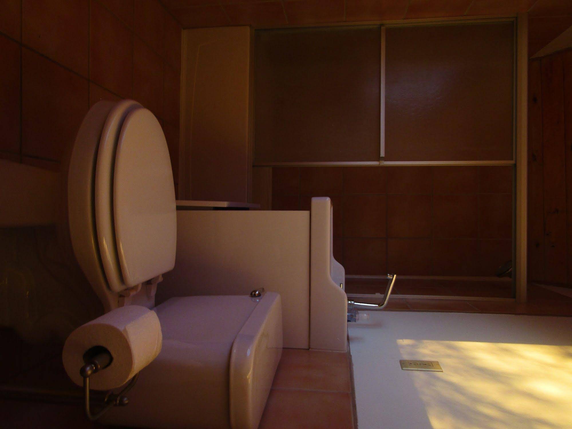 SnowMansion Eco Adventure Lodge & Hostel