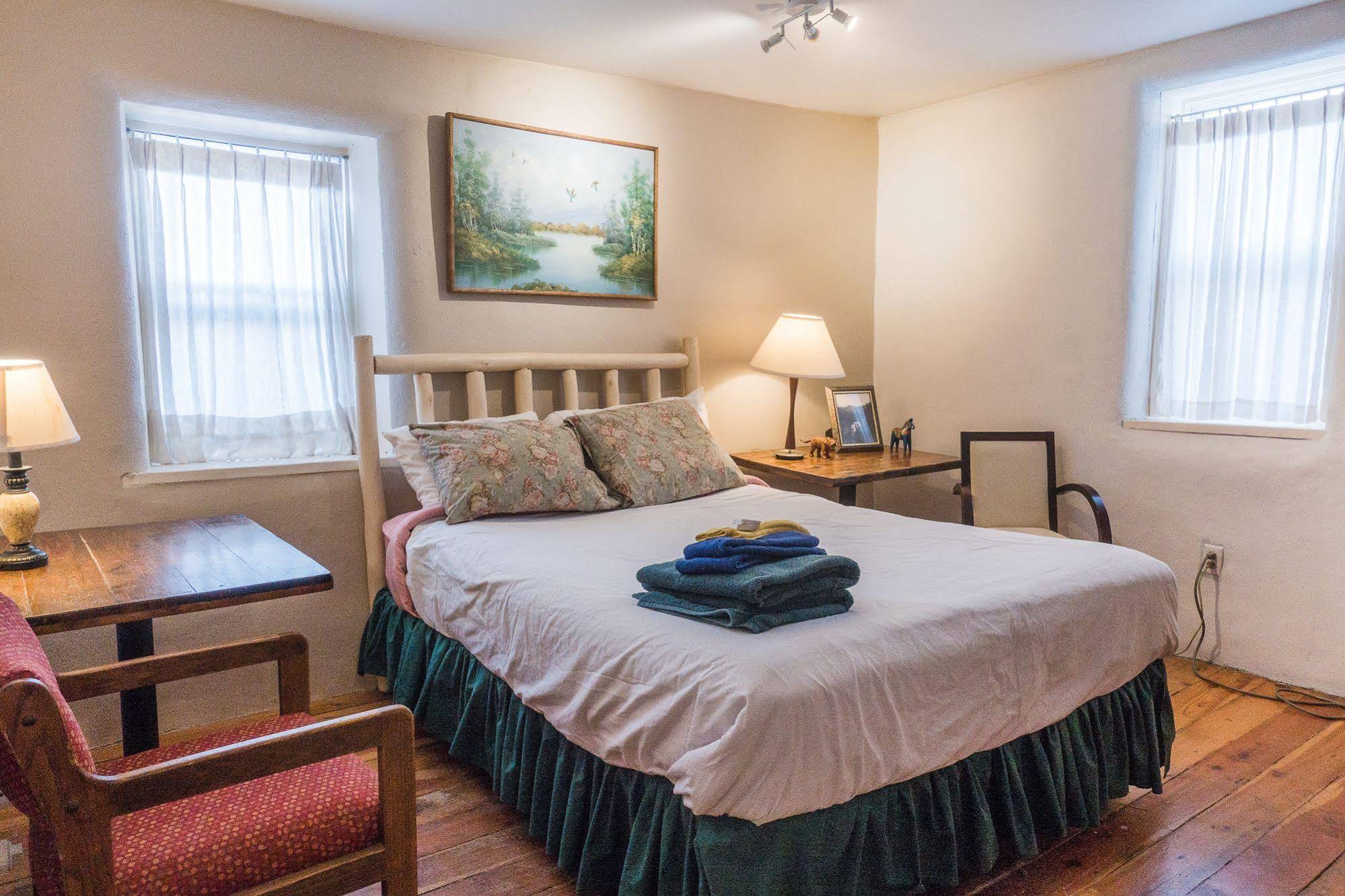 SnowMansion Eco Adventure Lodge & Hostel