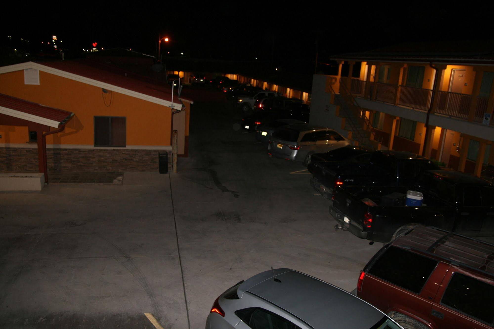 Budget Inn