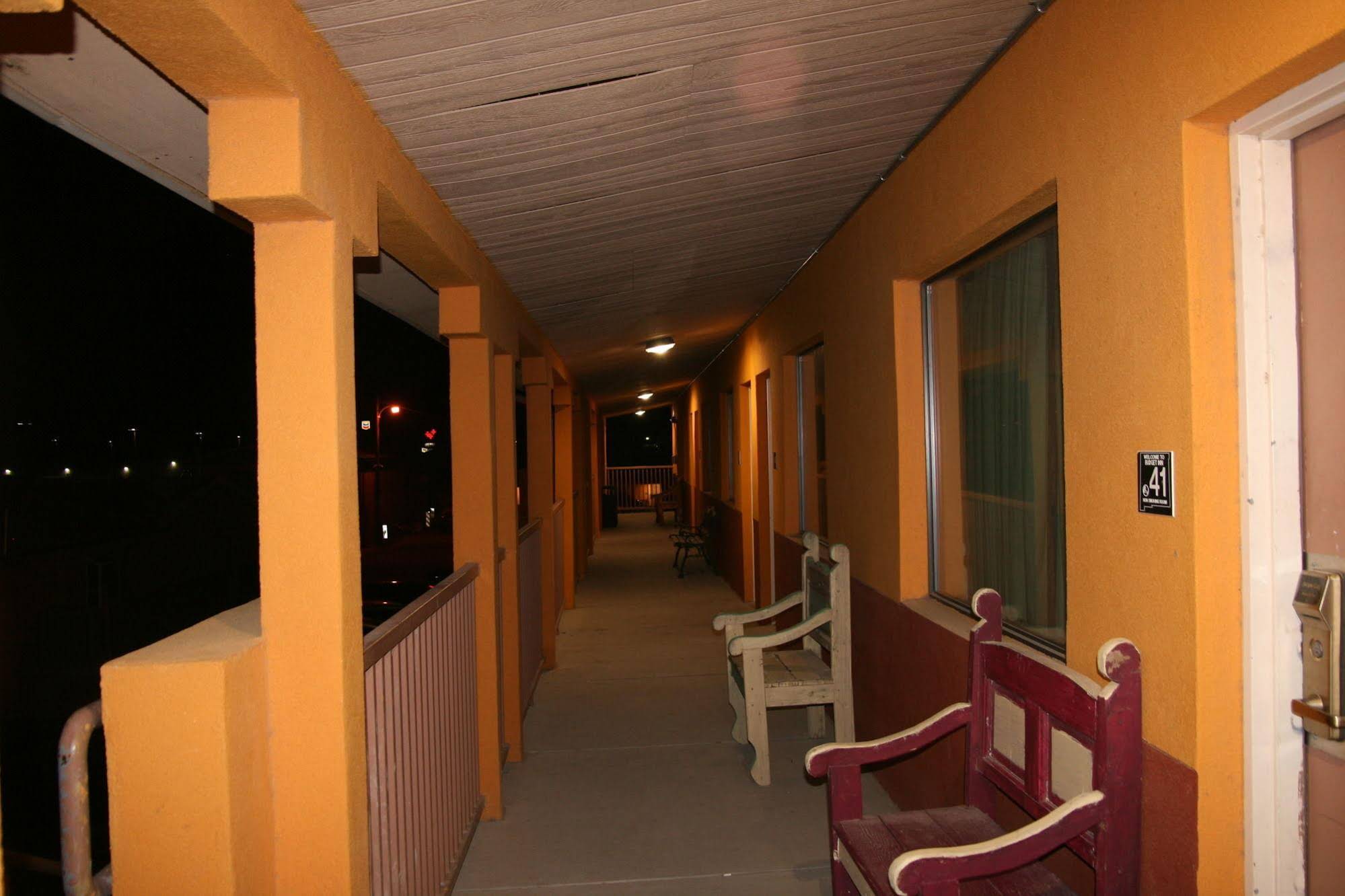 Budget Inn