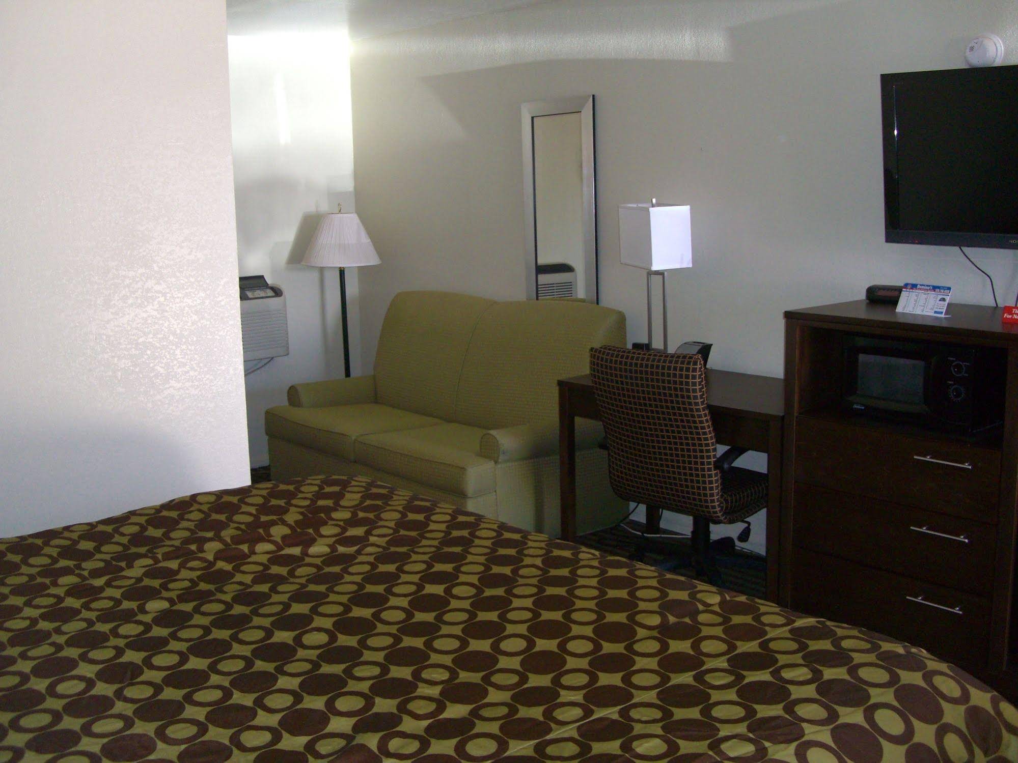 Budget Inn