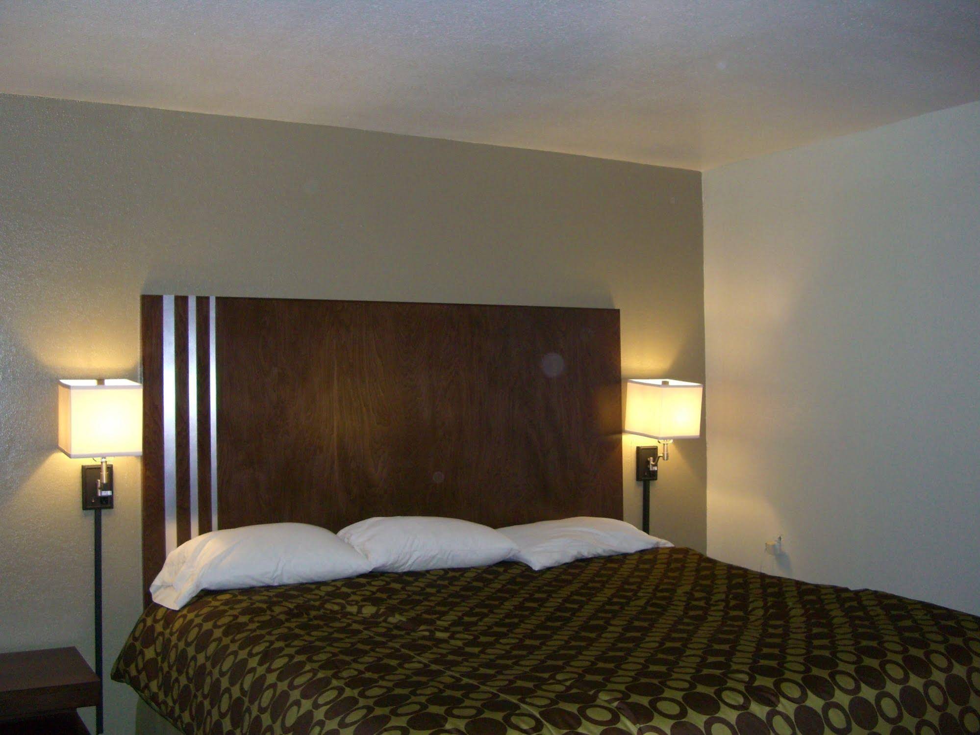Budget Inn