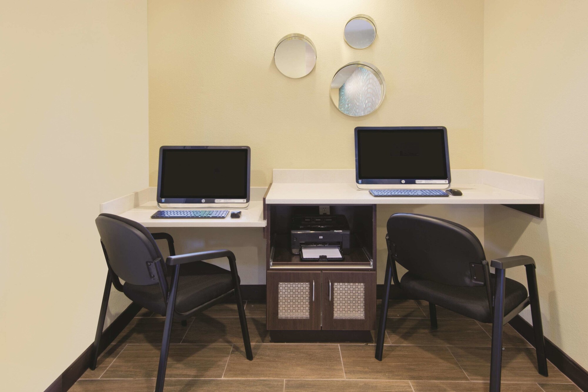 La Quinta Inn & Suites by Wyndham Artesia