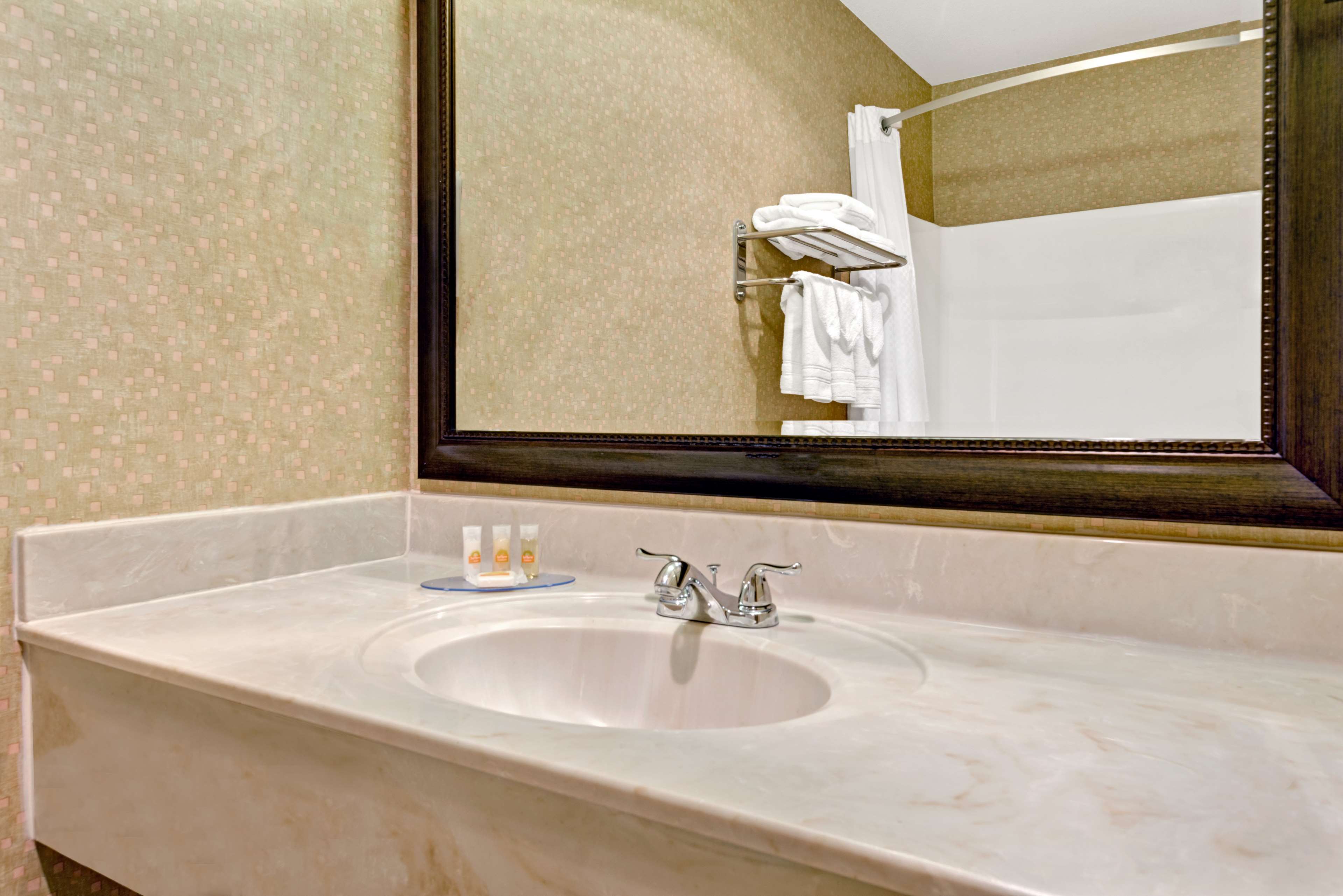 Days Inn by Wyndham Bernalillo