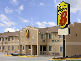 Super 8 by Wyndham Bloomfield