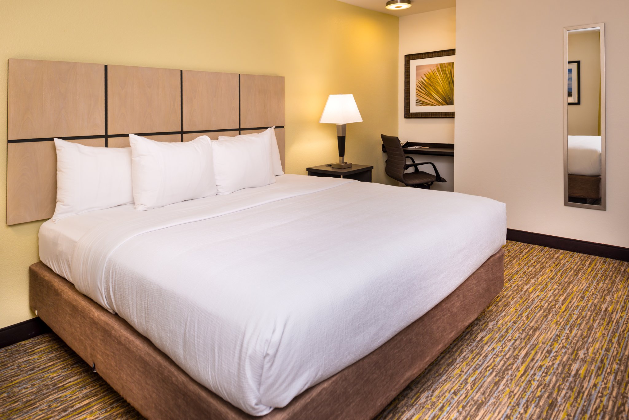 Candlewood Suites Carlsbad South