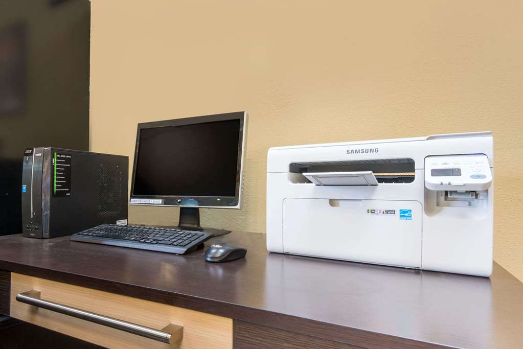 Days Inn by Wyndham Carlsbad