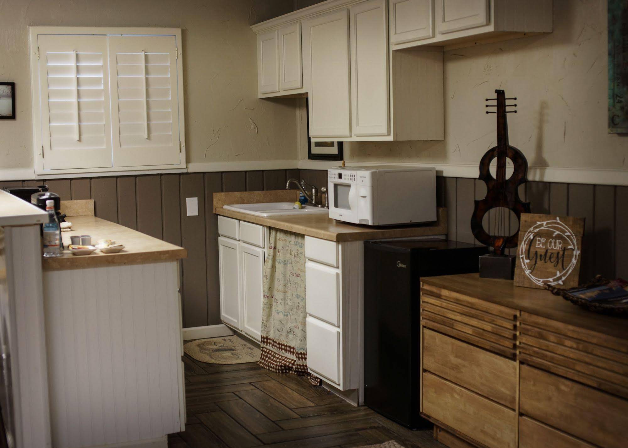 Fiddler's Inn Bed & Breakfast