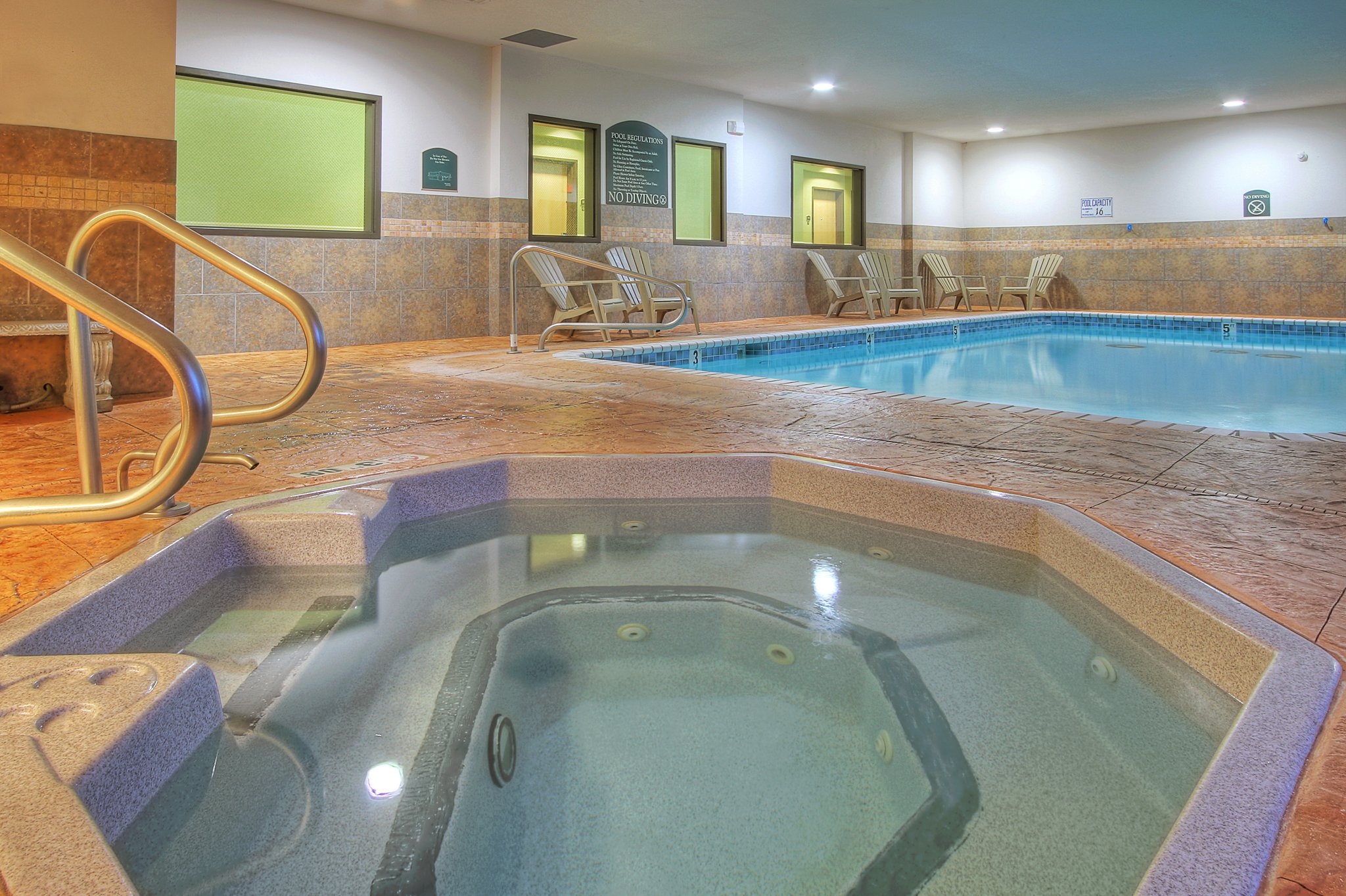 Holiday Inn Express Hotel & Suites Carlsbad