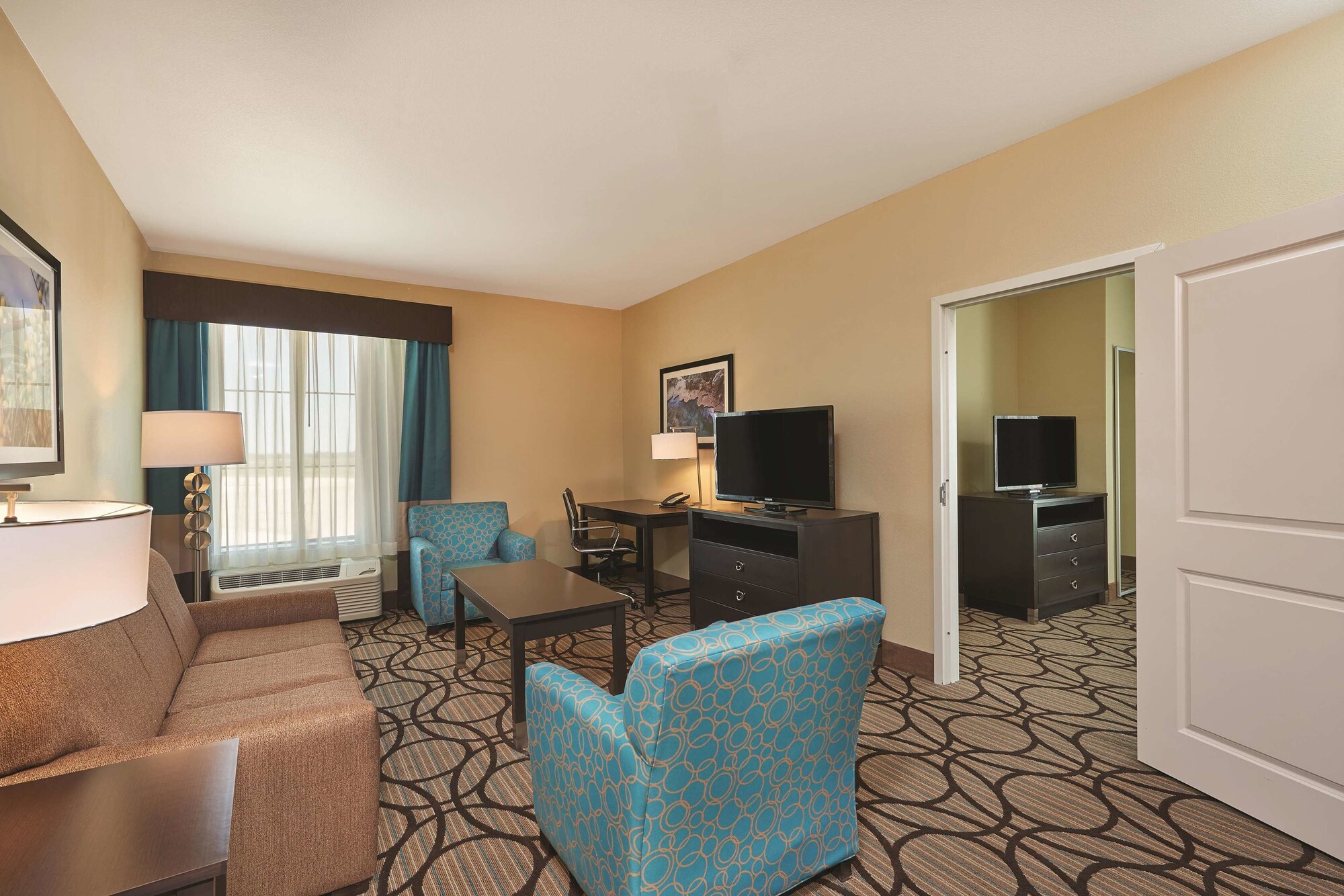 La Quinta Inn & Suites by Wyndham Carlsbad