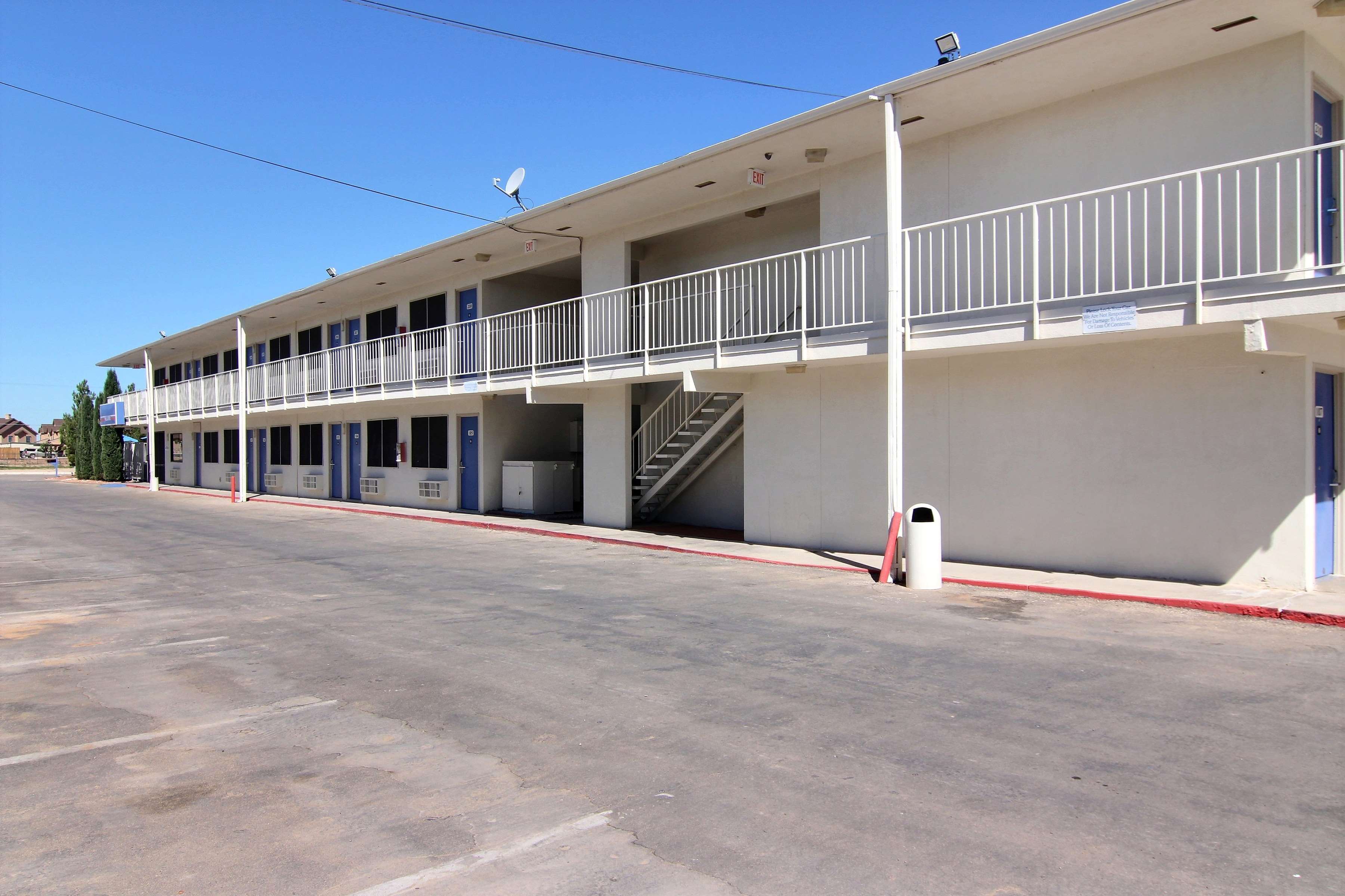 Motel 6 Carlsbad