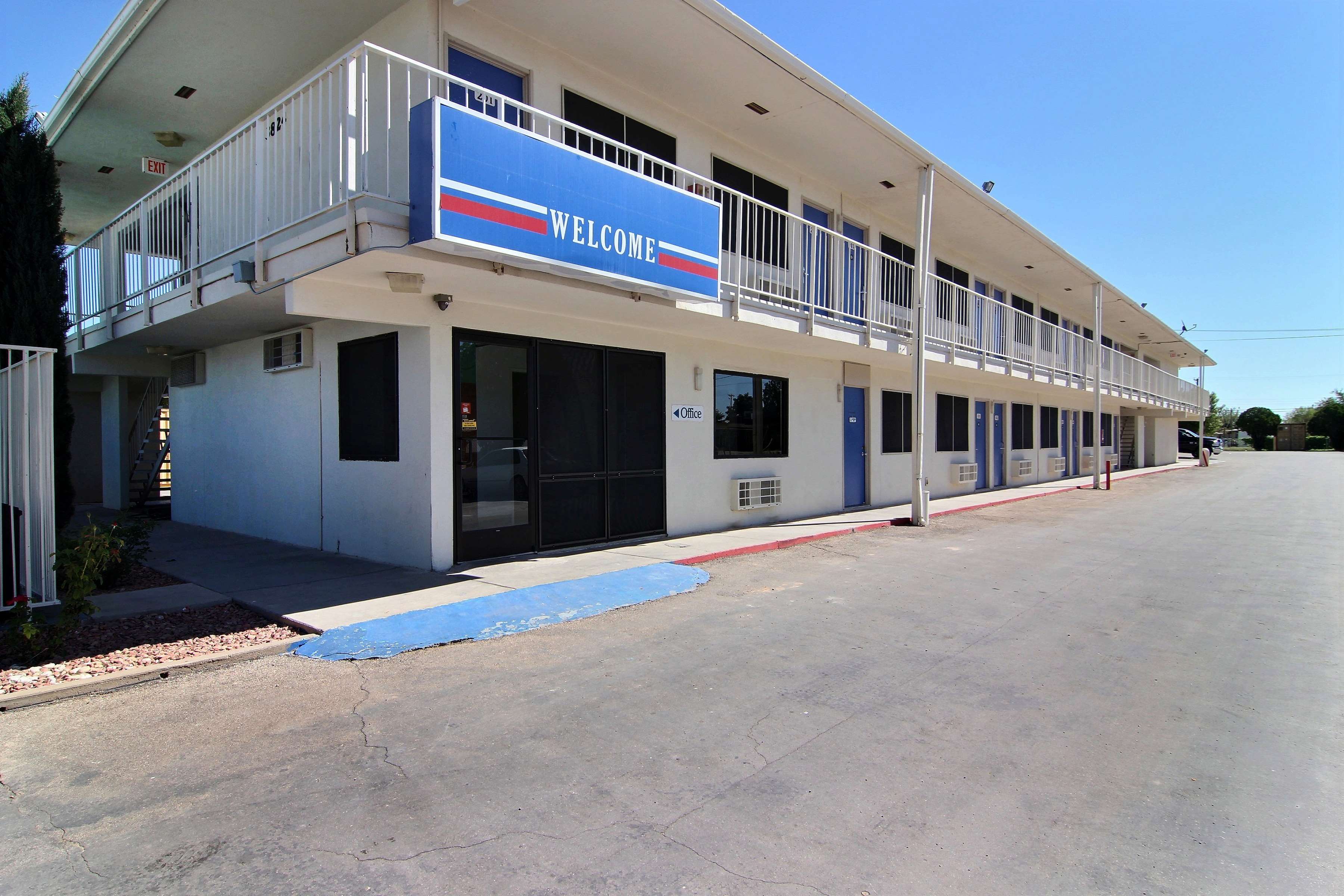 Motel 6 Carlsbad