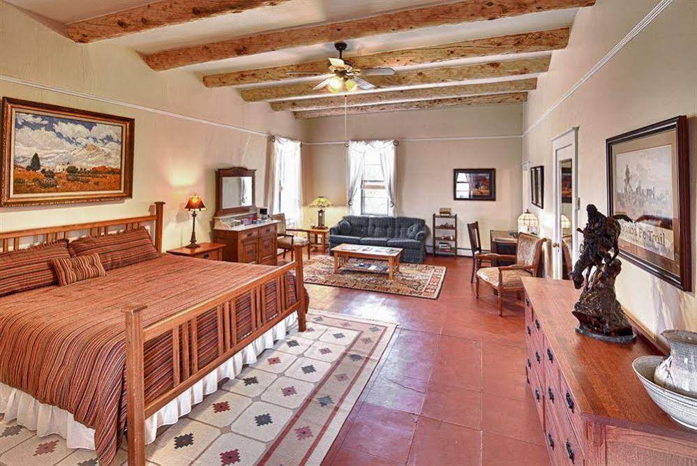 Casa del Gavilan Historic Inn