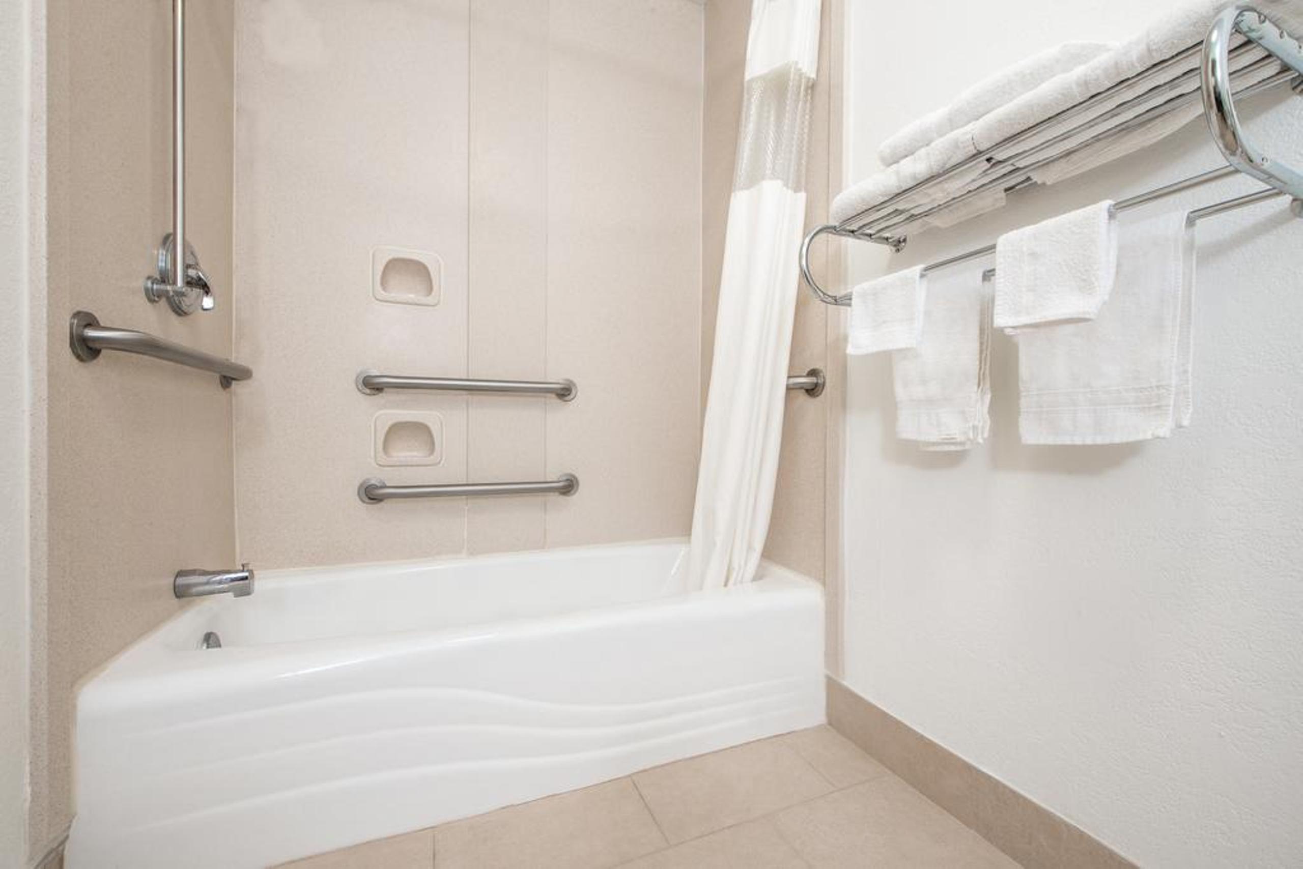 Quality Inn & Suites