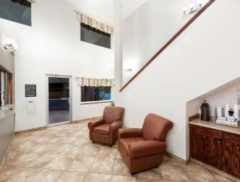 Super 8 by Wyndham Clayton