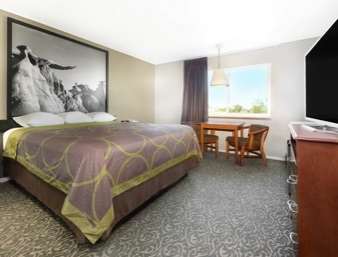 Super 8 by Wyndham Clayton