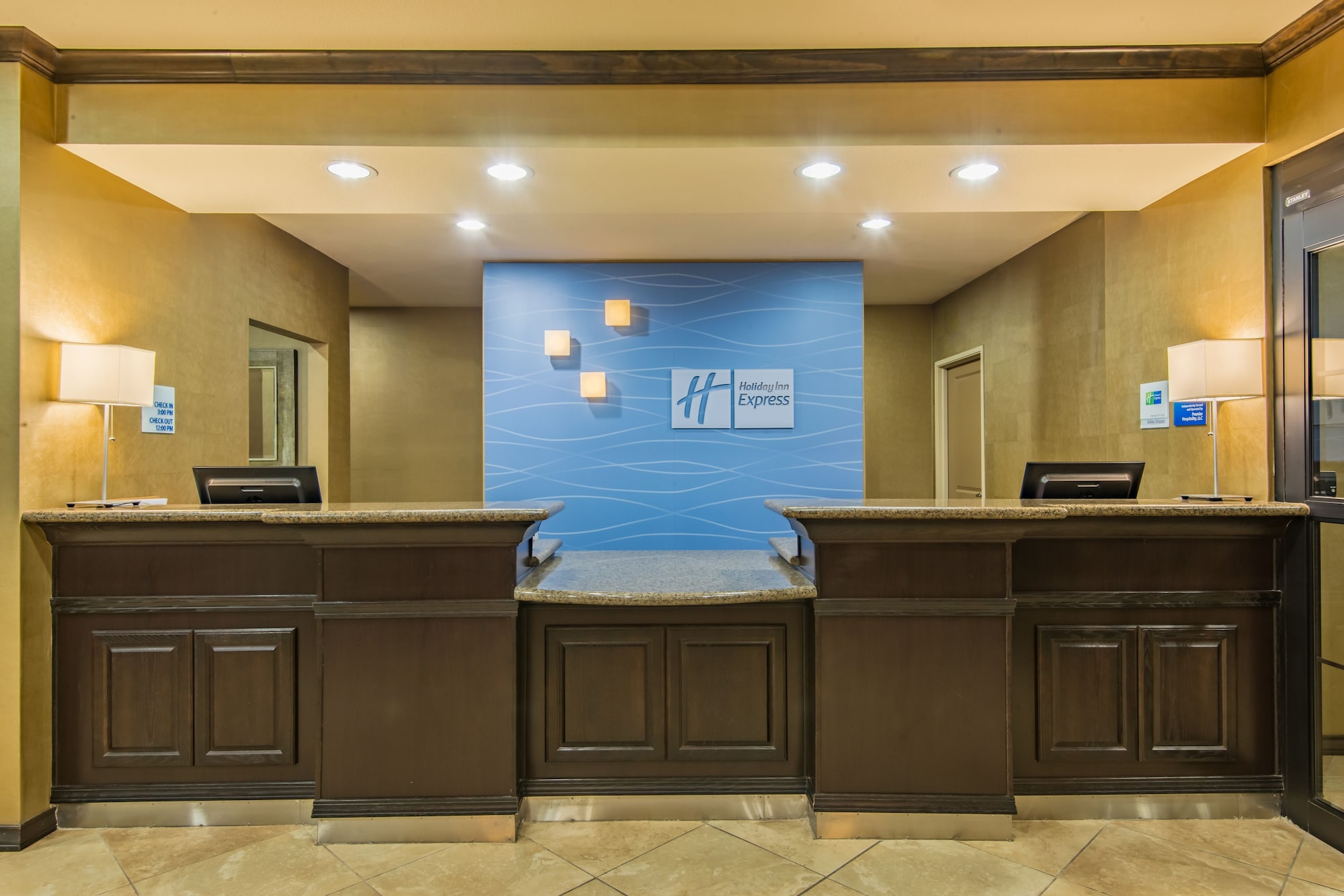 Holiday Inn Express Hotel & Suites Clovis