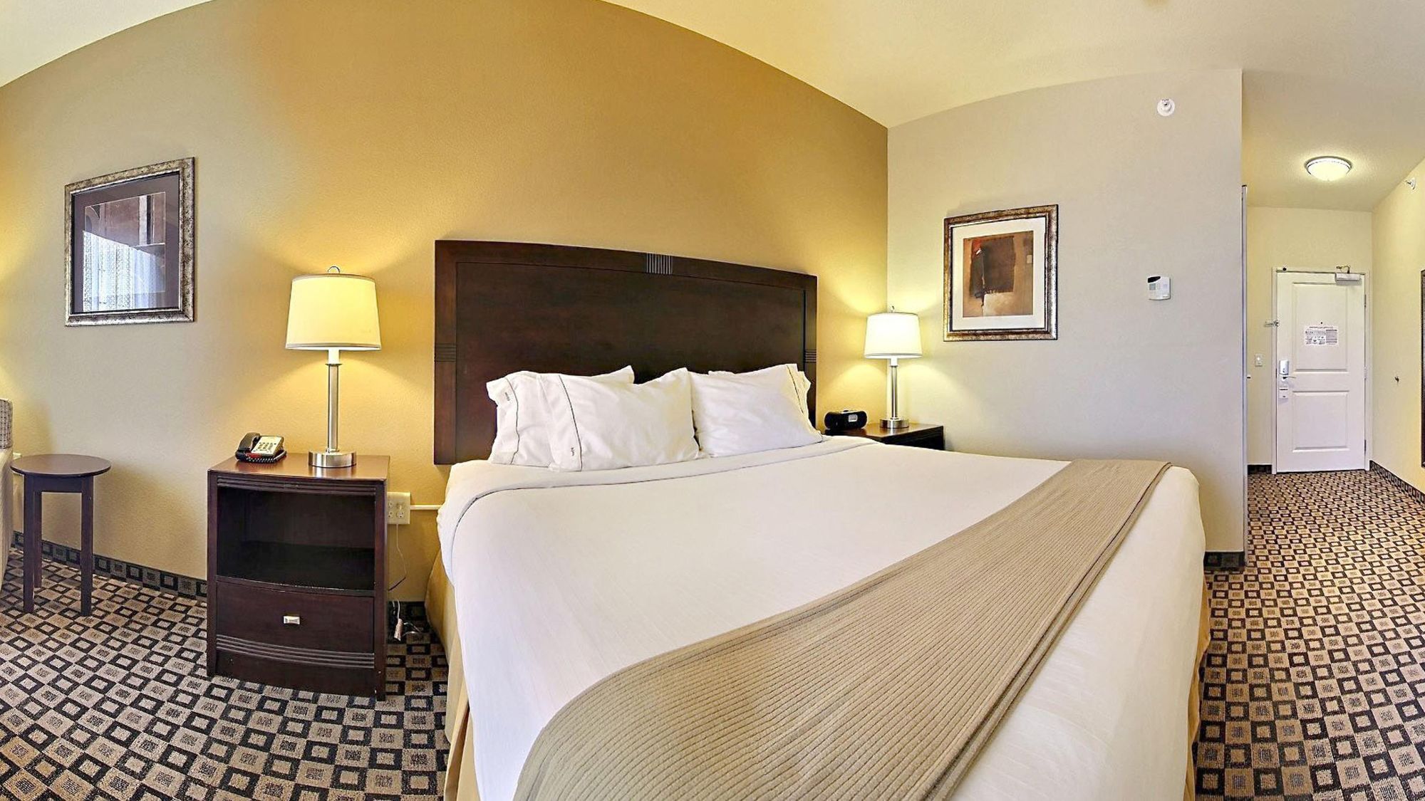 Holiday Inn Express Hotel & Suites Clovis