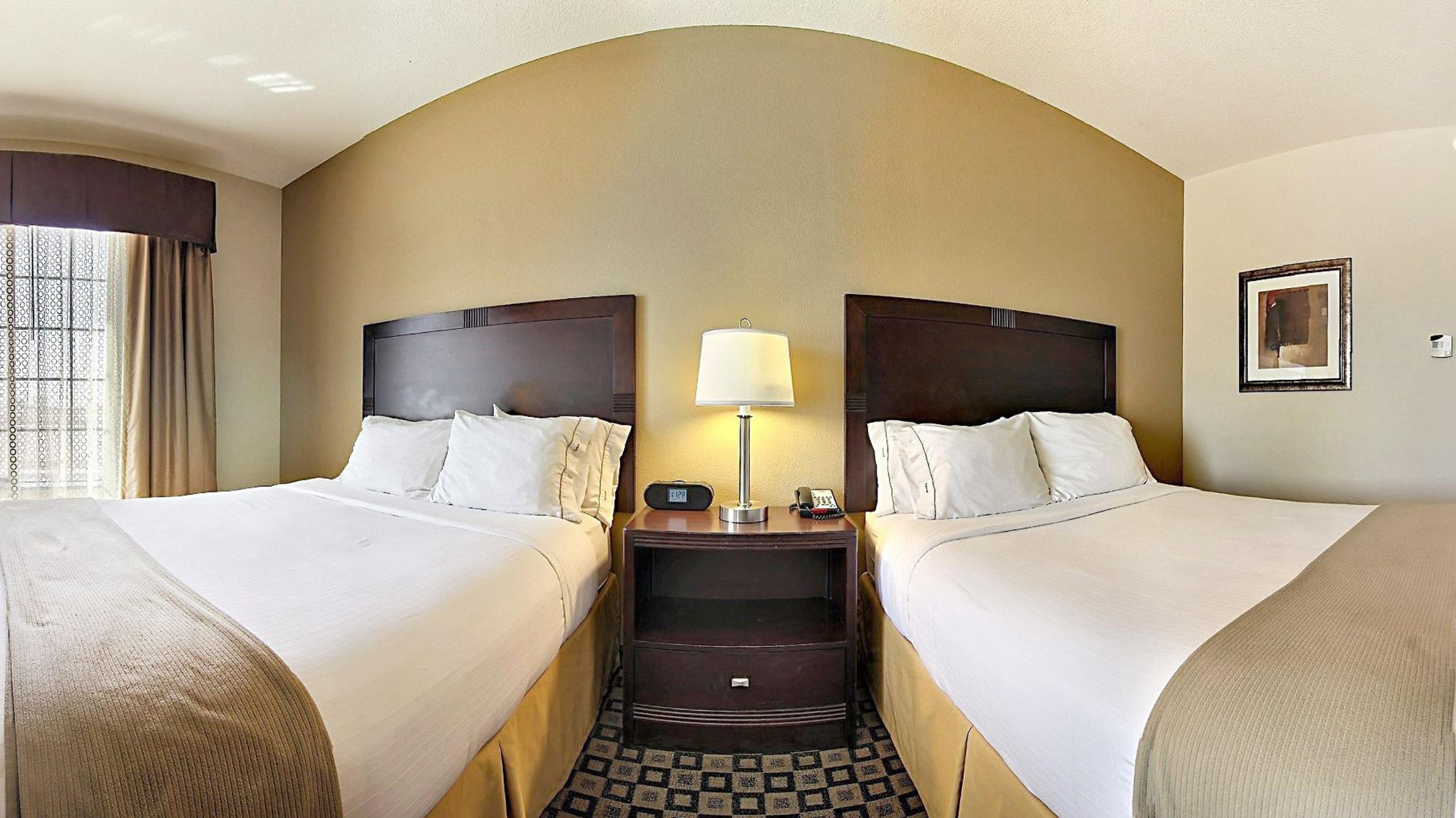 Holiday Inn Express Hotel & Suites Clovis