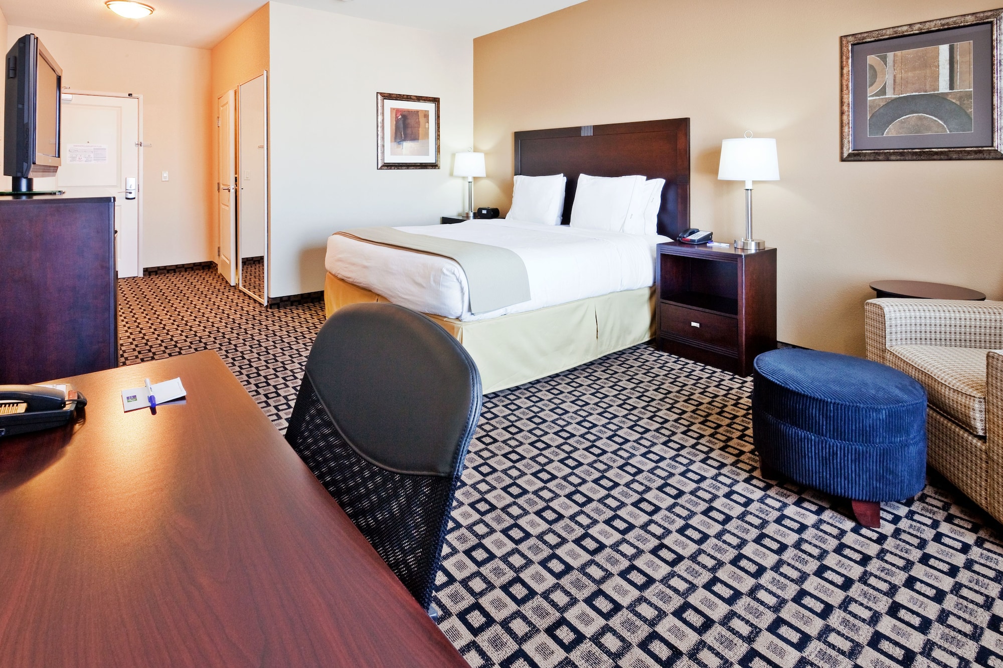Holiday Inn Express Hotel & Suites Clovis