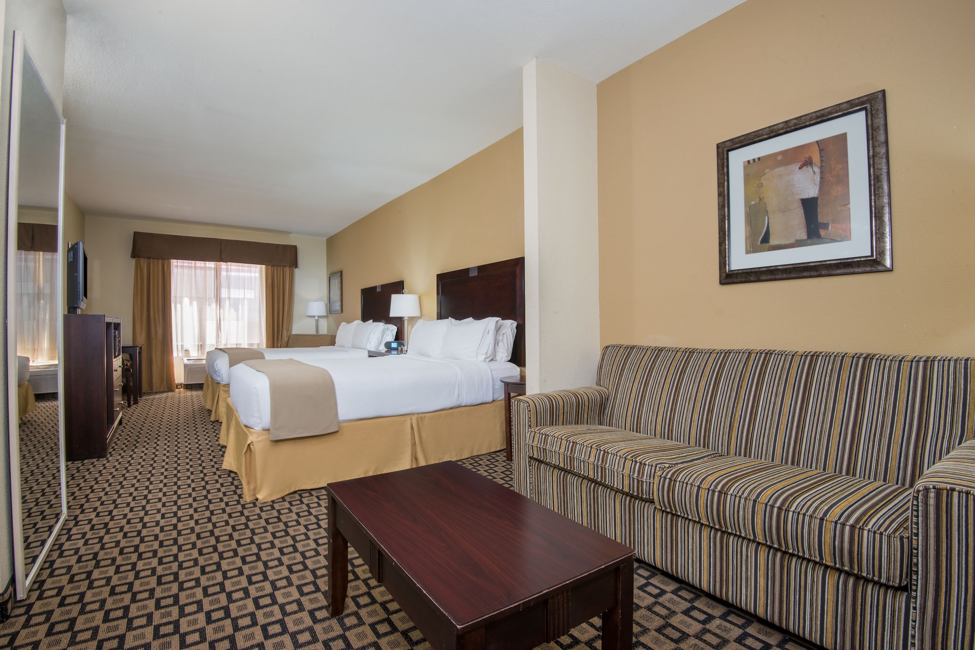 Holiday Inn Express Hotel & Suites Clovis