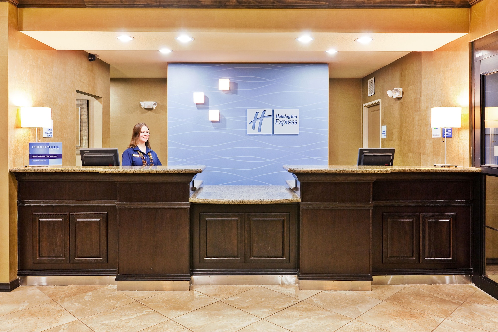 Holiday Inn Express Hotel & Suites Clovis