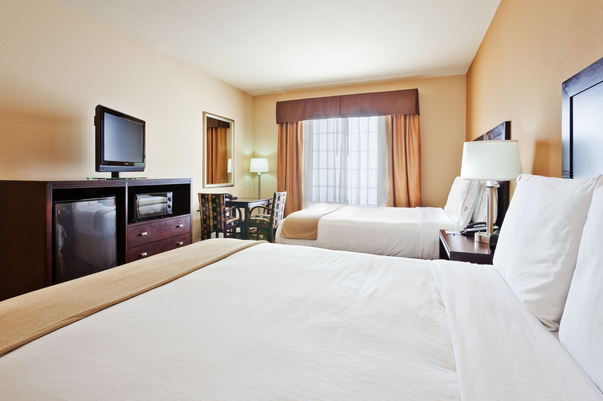 Holiday Inn Express Hotel & Suites Clovis