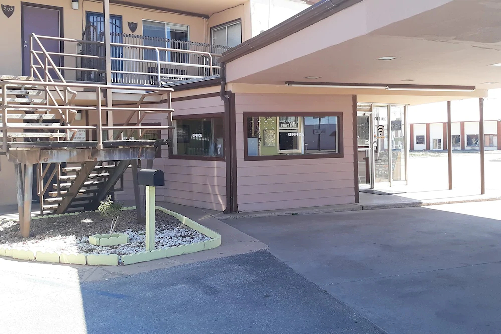 Hotel Kings at Clovis by OYO Rooms