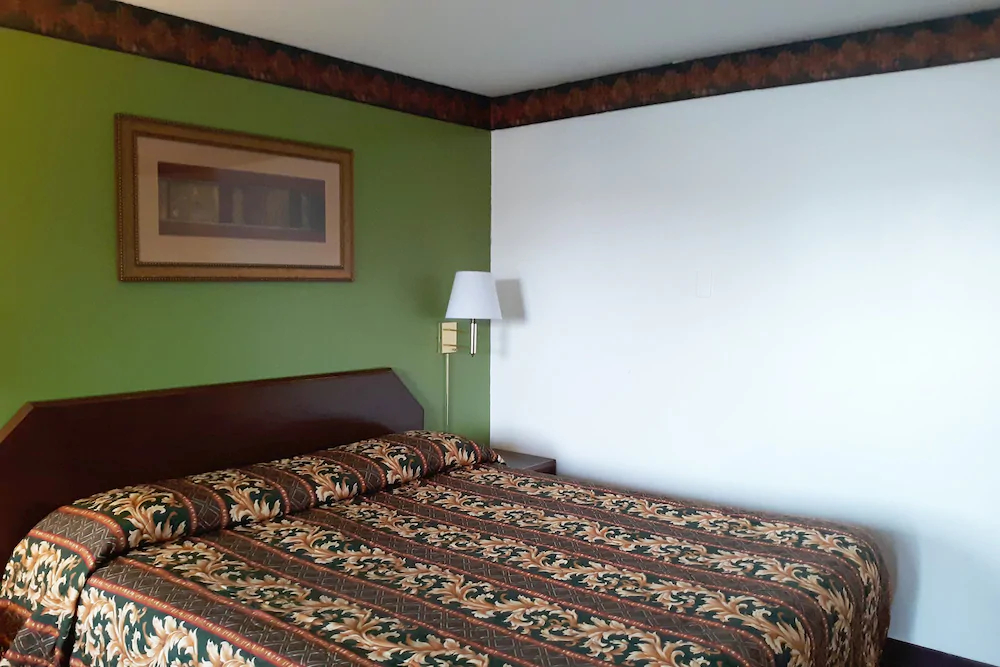 Hotel Kings at Clovis by OYO Rooms