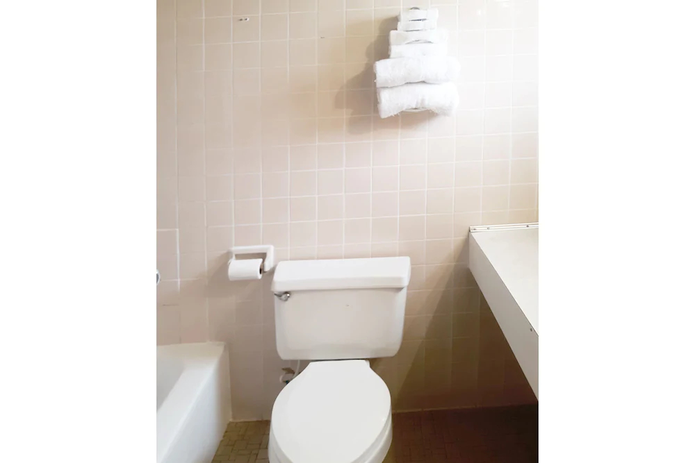 Hotel Kings at Clovis by OYO Rooms