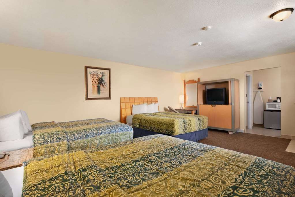 Travelodge by Wyndham Clovis