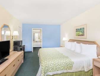 Days Inn by Wyndham Deming