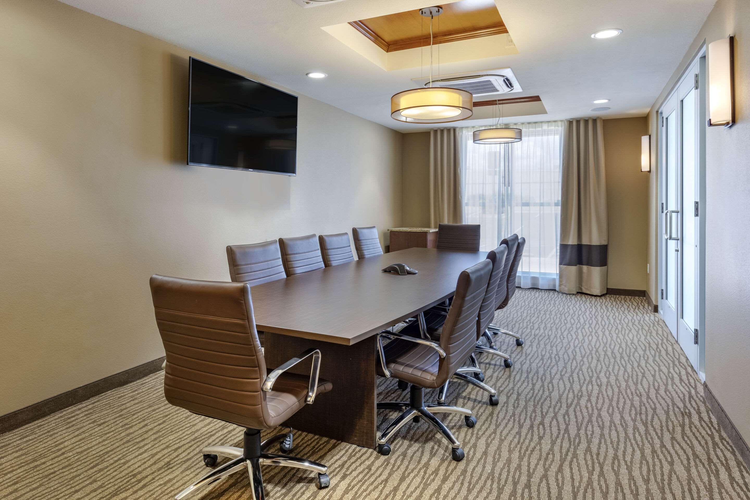 Comfort Inn & Suites