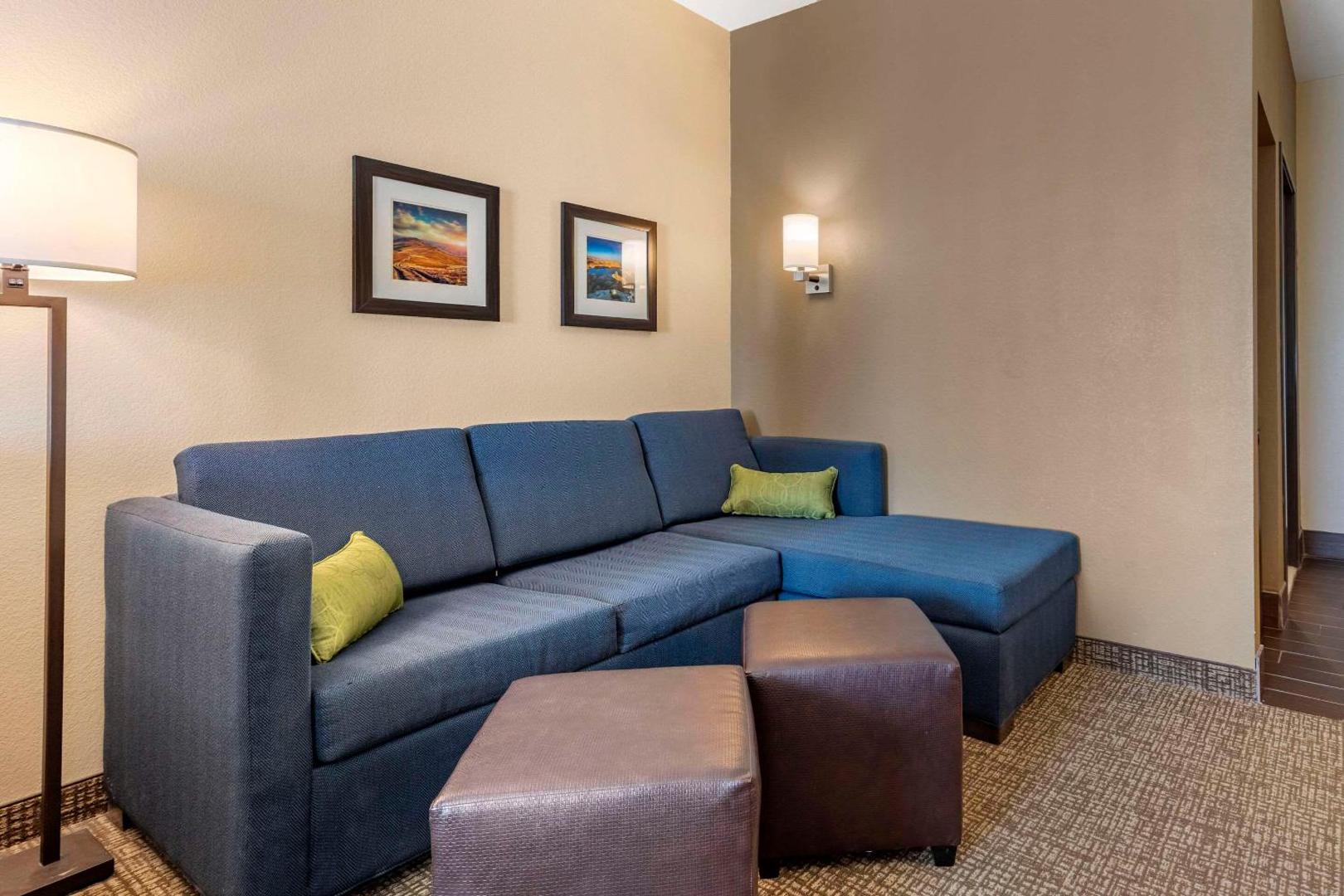 Comfort Inn & Suites