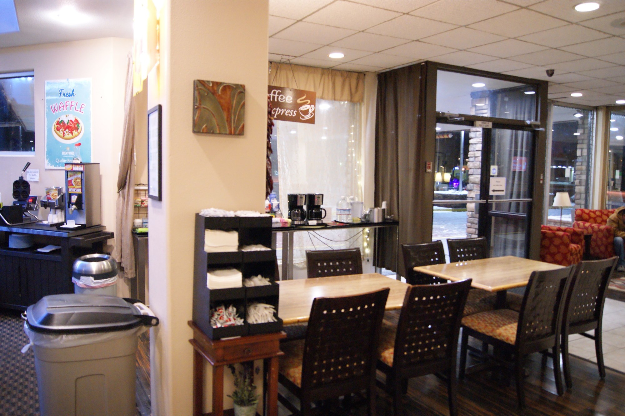 Brentwood Inn & Garden