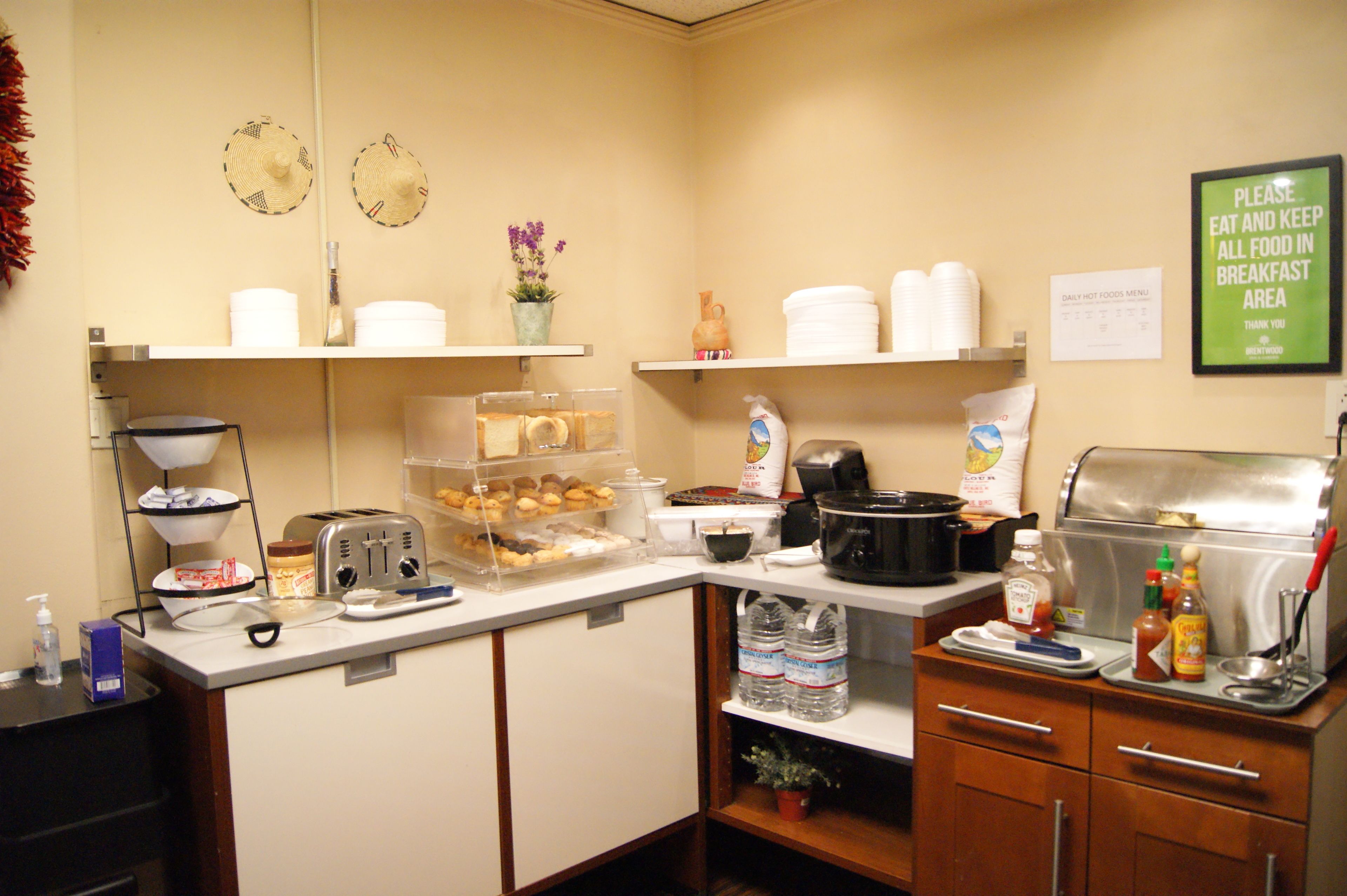 Brentwood Inn & Garden