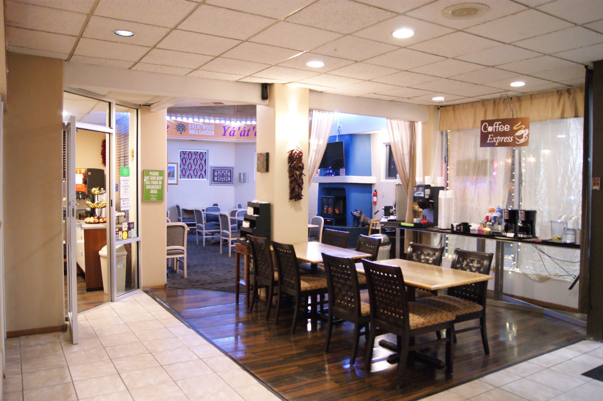 Brentwood Inn & Garden