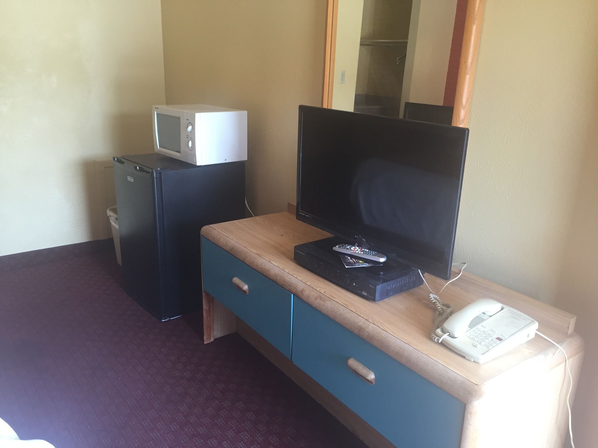 Economy Inn Farmington