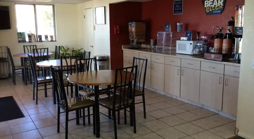 Farmington Inn