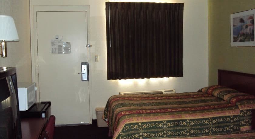 Farmington Inn
