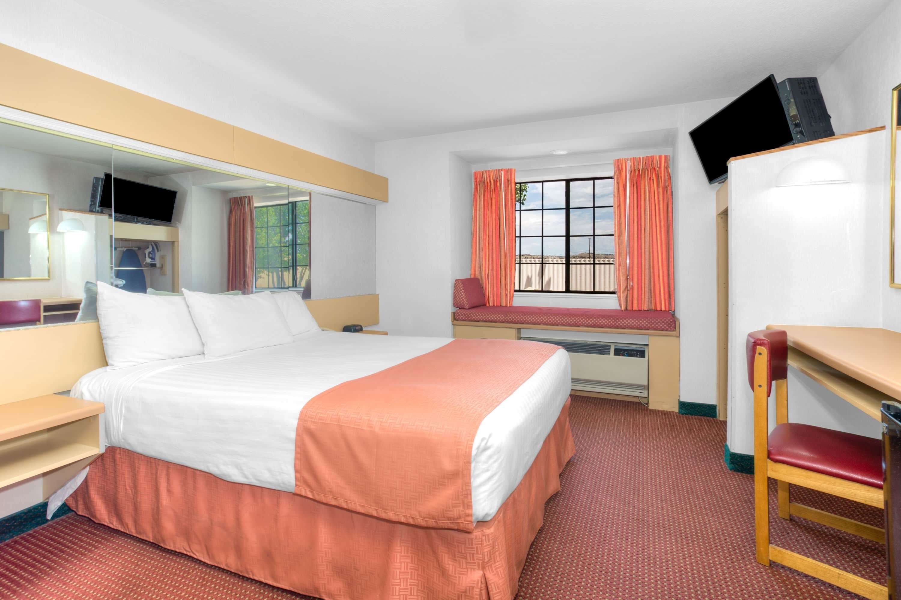 Microtel Inn & Suites by Wyndham Gallup