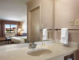 Days Inn by Wyndham Grants