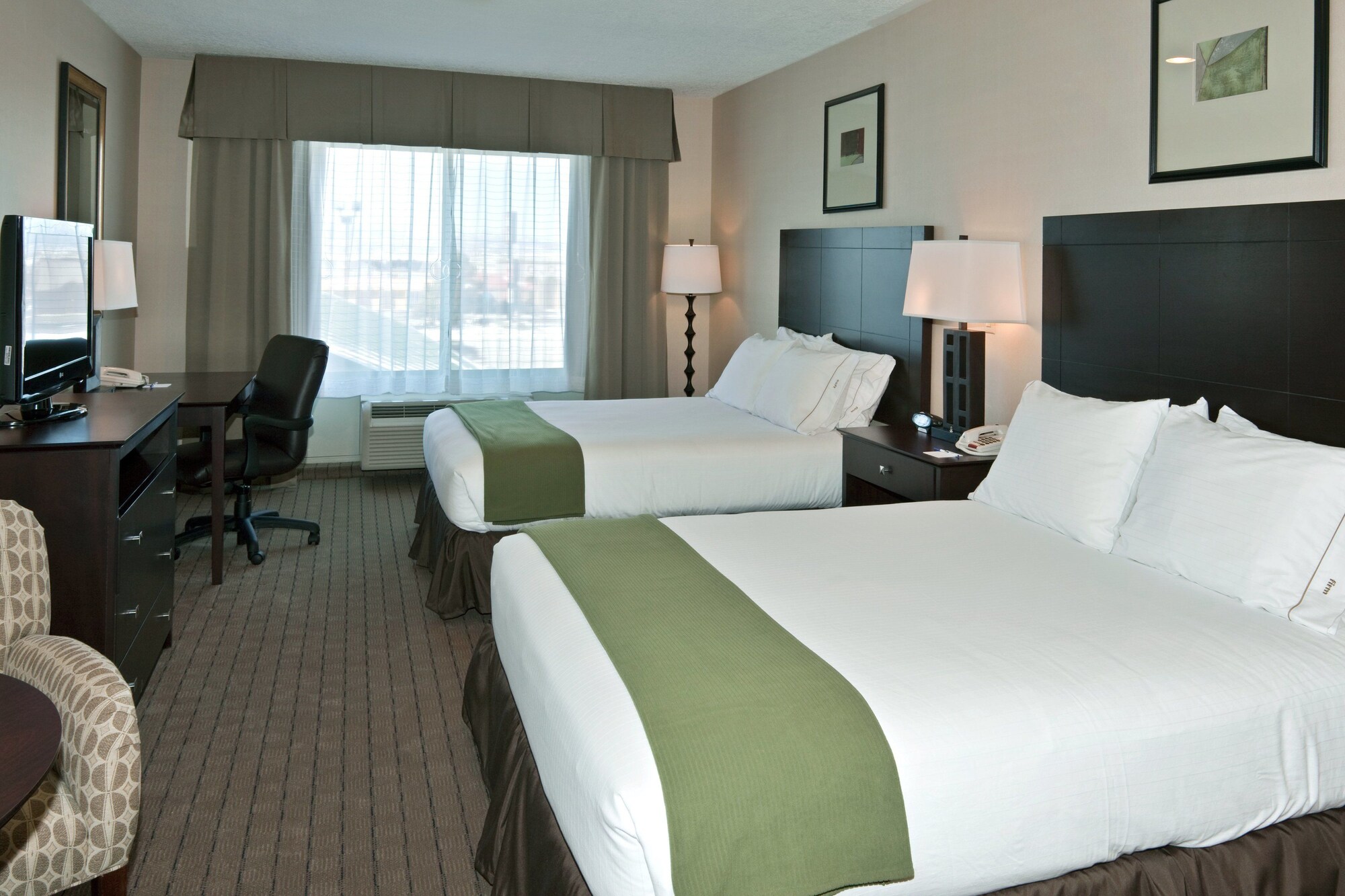 Holiday Inn Express Hotel & Suites Grants - Milan