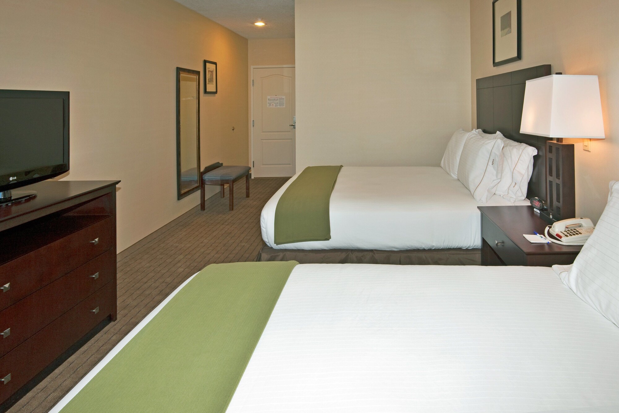 Holiday Inn Express Hotel & Suites Grants - Milan