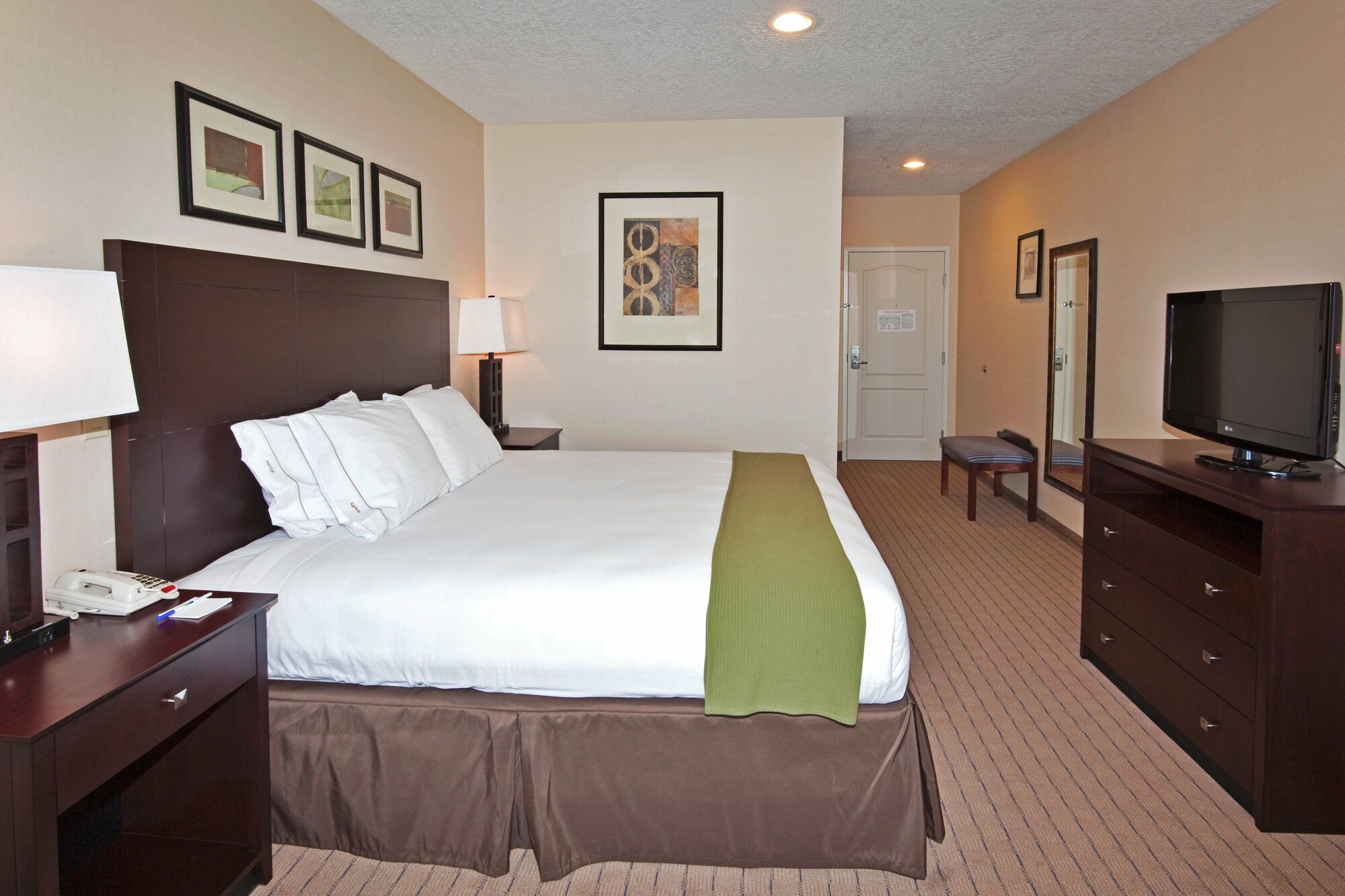 Holiday Inn Express Hotel & Suites Grants - Milan