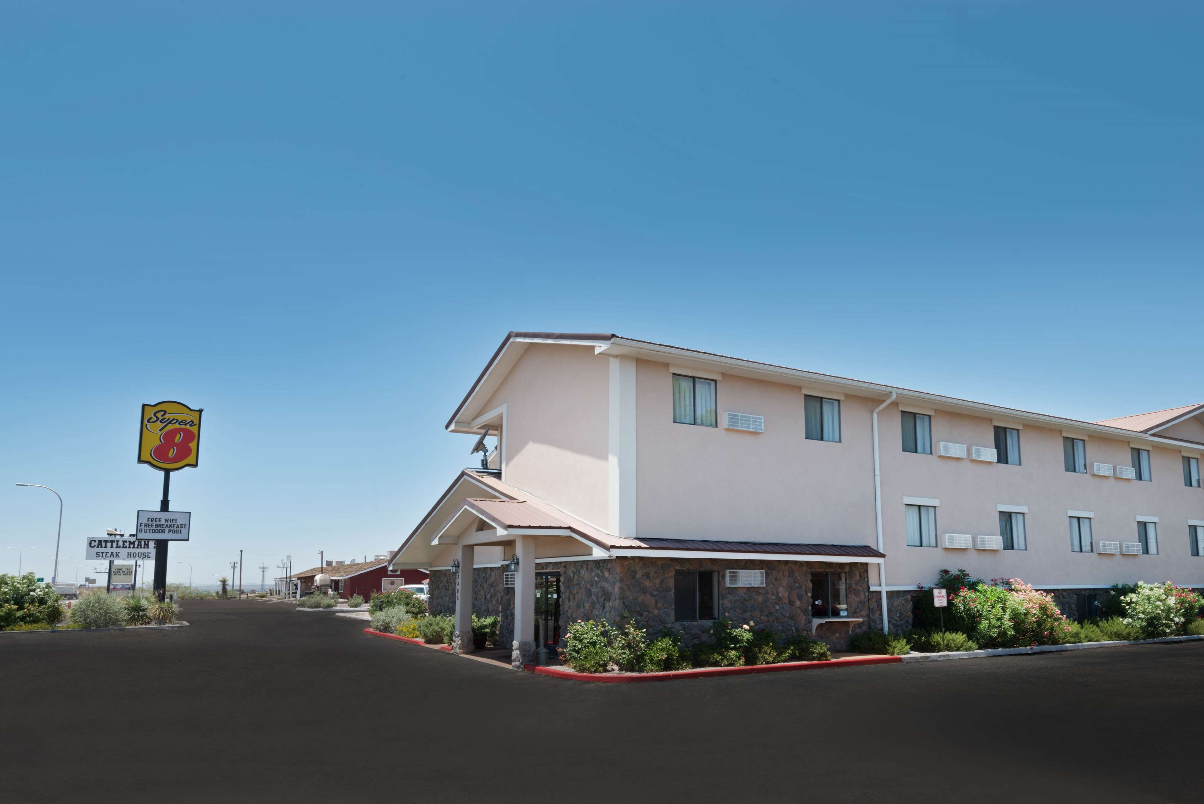 Super 8 by Wyndham Las Cruces/White Sands Area