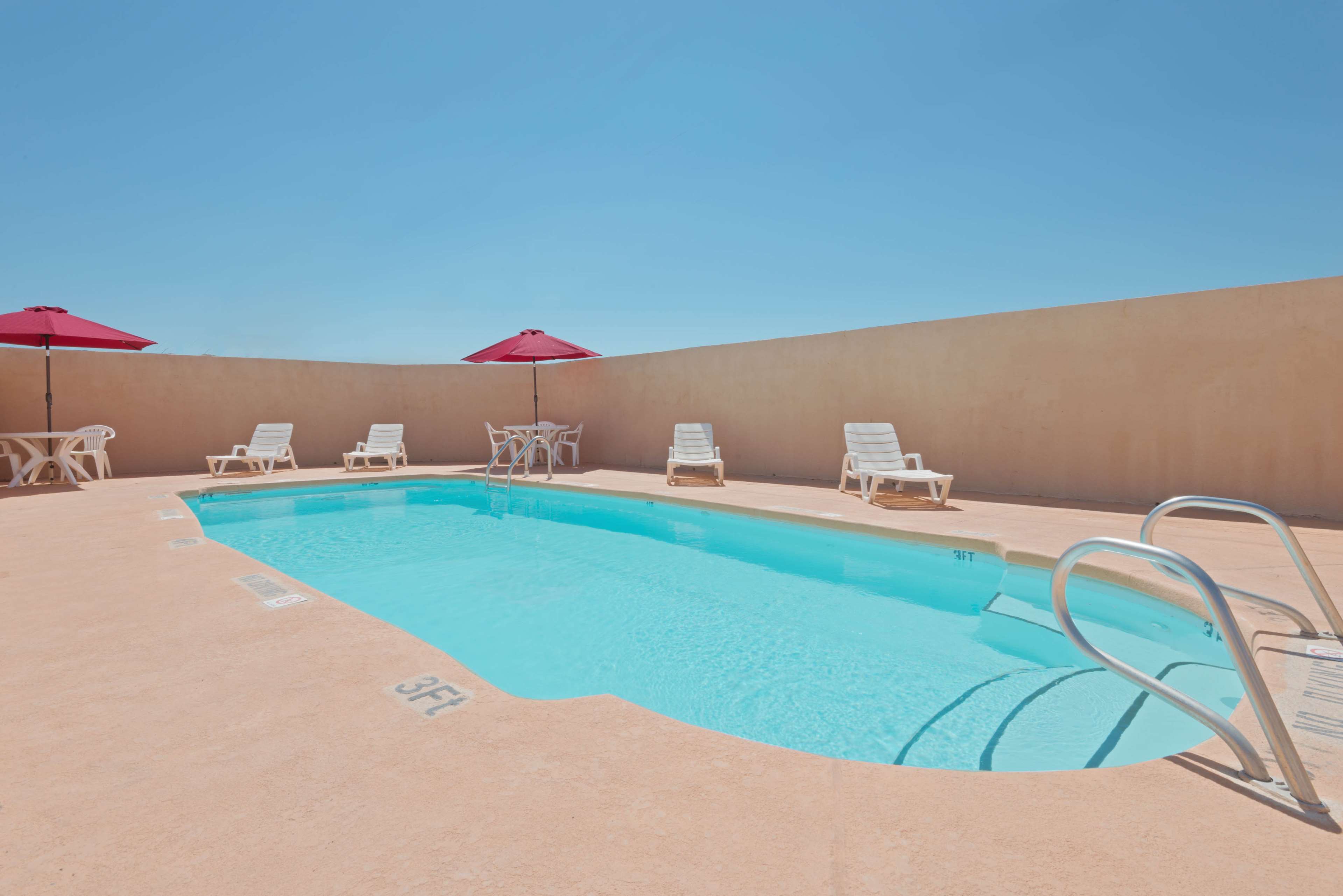 Super 8 by Wyndham Las Cruces/White Sands Area