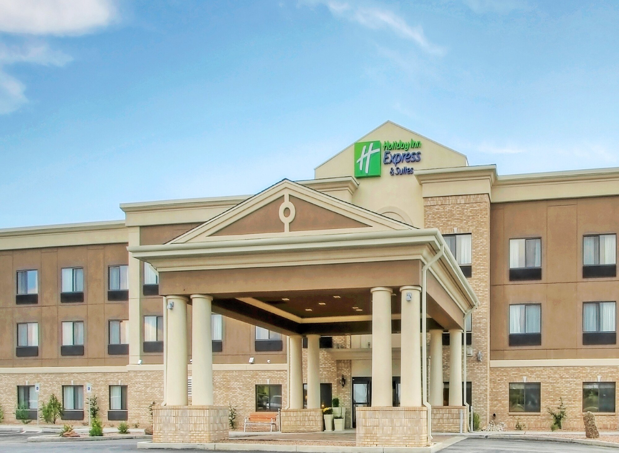 Holiday Inn Express & Suites Las Vegas